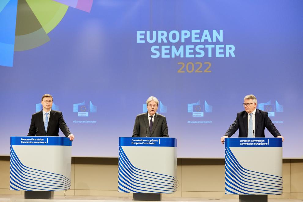 Press conference by Valdis Dombrovskis, Executive Vice-President of the European Commission, Nicolas Schmit, and Paolo Gentiloni, European Commissioners, on the European Semester autumn package