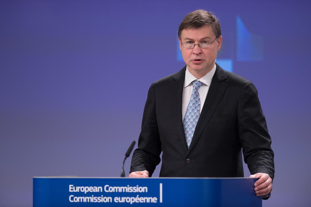 Press conference by Valdis Dombrovskis, Executive Vice-President of the European Commission, and Nicolas Schmit, European Commissioner, on  improving the working conditions in platform work and on the Action Plan for the Social Economy