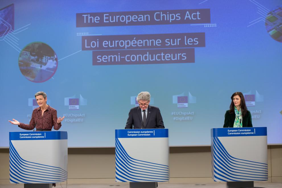 Read-out of the weekly meeting of the von der Leyen Commission by Margrethe Vestager, Executive Vice-President, Thierry Breton and Mariya Gabriel, European Commissioners, on the European Chips Act