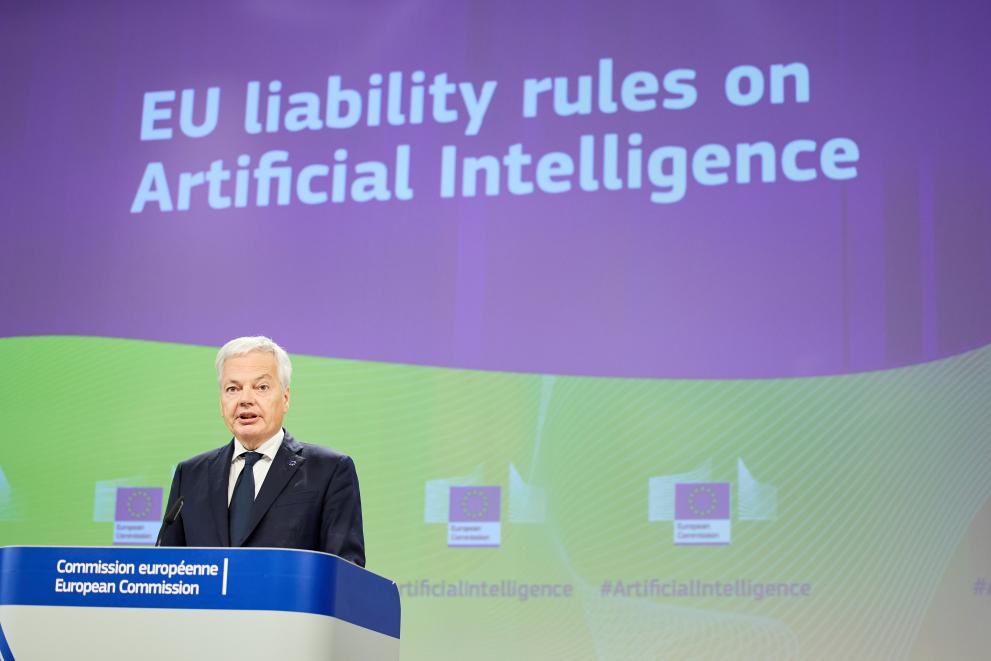 Press conference by Didier Reynders, European Commissioner, on new liability rules on products and AI