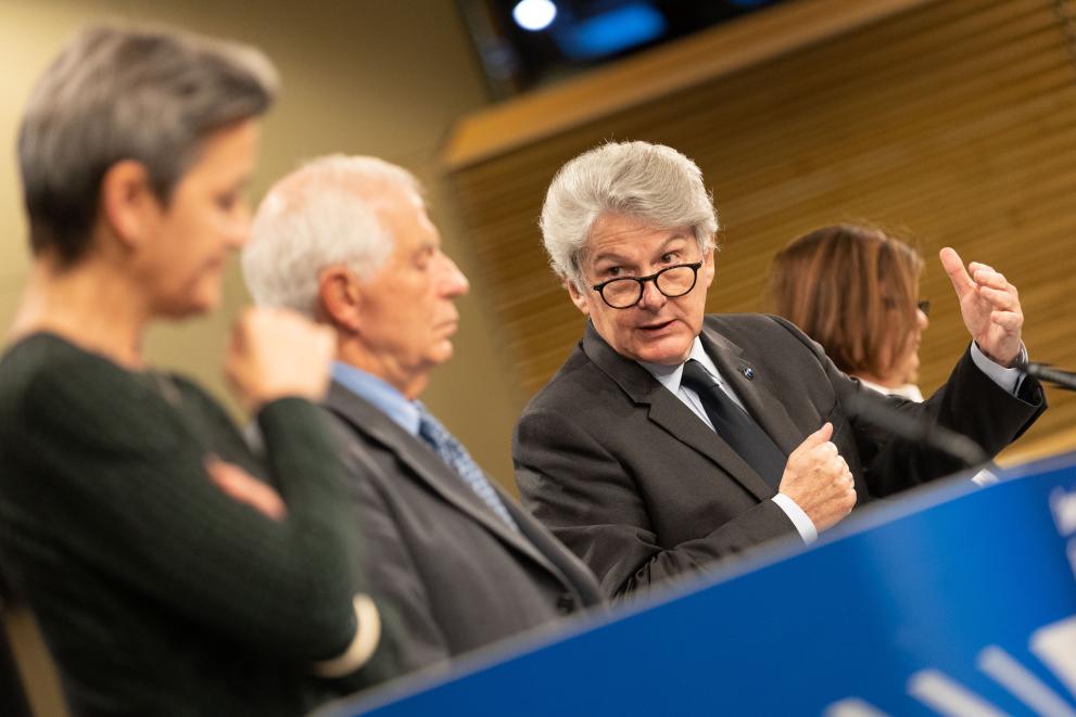 Press conference by Margrethe Vestager, Josep Borrell Fontelles, Thierry Breton and Adina Vălean on the EU’s cyber defence policy and military mobility
