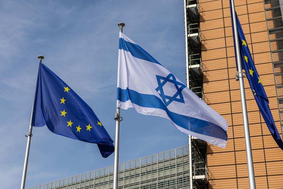 Israeli flag in front of the Berlaymont building in solidarity with Israel