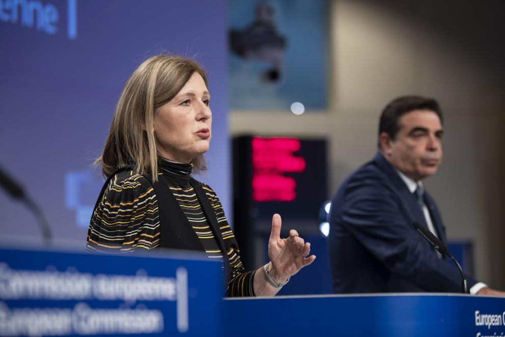 Press conference by Věra Jourová, and Margaritis Schinas, Vice-Presidents of the European Commission, on initiatives to fight hatred in the EU, as well as a package of measures concerning EU citizenship rights