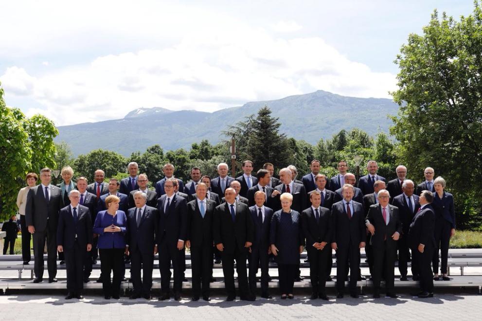 Die EU-Staats- und Regierungschefs und ihre Kollegen vom Westbalkan in Sofia