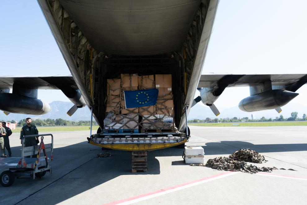 EU Civil Protection Team helps coordinate the delivery of humanitarian aid to other countries. Supplies are being loaded into an aircraft.