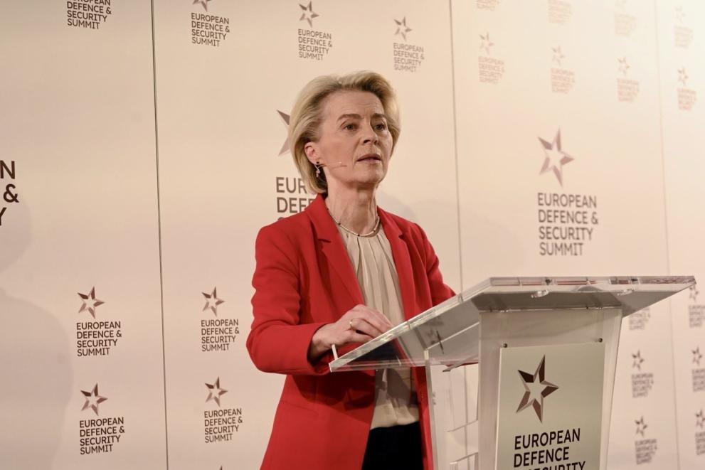 Ursula von der Leyen bei ihrer Rede auf dem European Defence and Security Summit