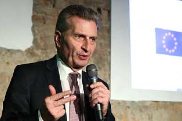 EU-Kommissar Oettinger hält Grundsatzrede