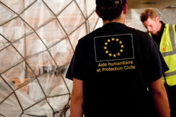 Migration: Kommission stellt UNHCR 9,3 Millionen Euro Soforthilfe zur Unterstützung von Flüchtlingen in Griechenland zur Verfügung