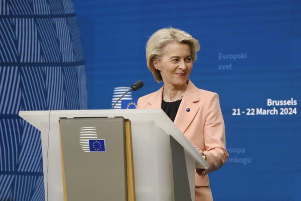 Kommissionspräsidentin Ursula von der Leyen auf der Pressekonferenz beim Europäischen Rat
